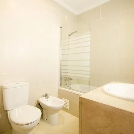 Beautiful 2 Bed With Pool Near Da Rocha * Portimao
