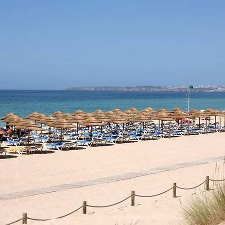 Beautiful 2 Bed With Pool Near Da Rocha